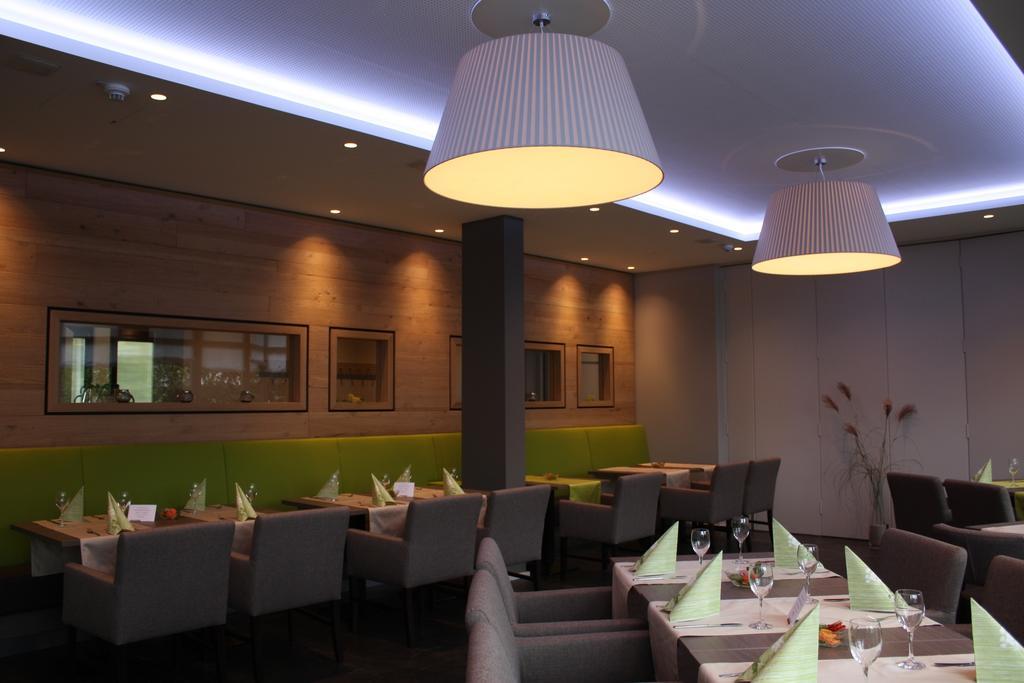הרנברג Hotel Am Schlossberg מראה חיצוני תמונה