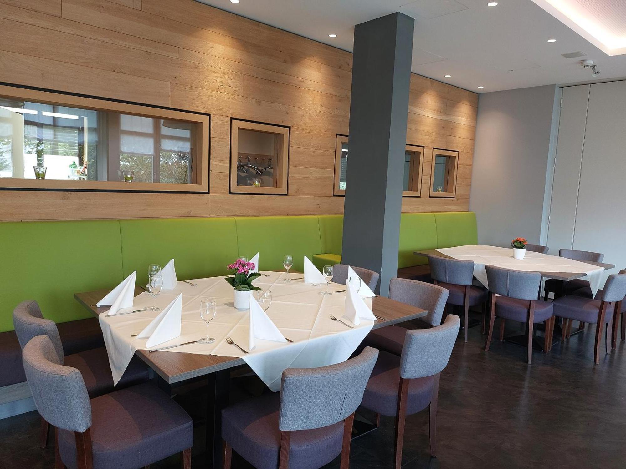 הרנברג Hotel Am Schlossberg מראה חיצוני תמונה